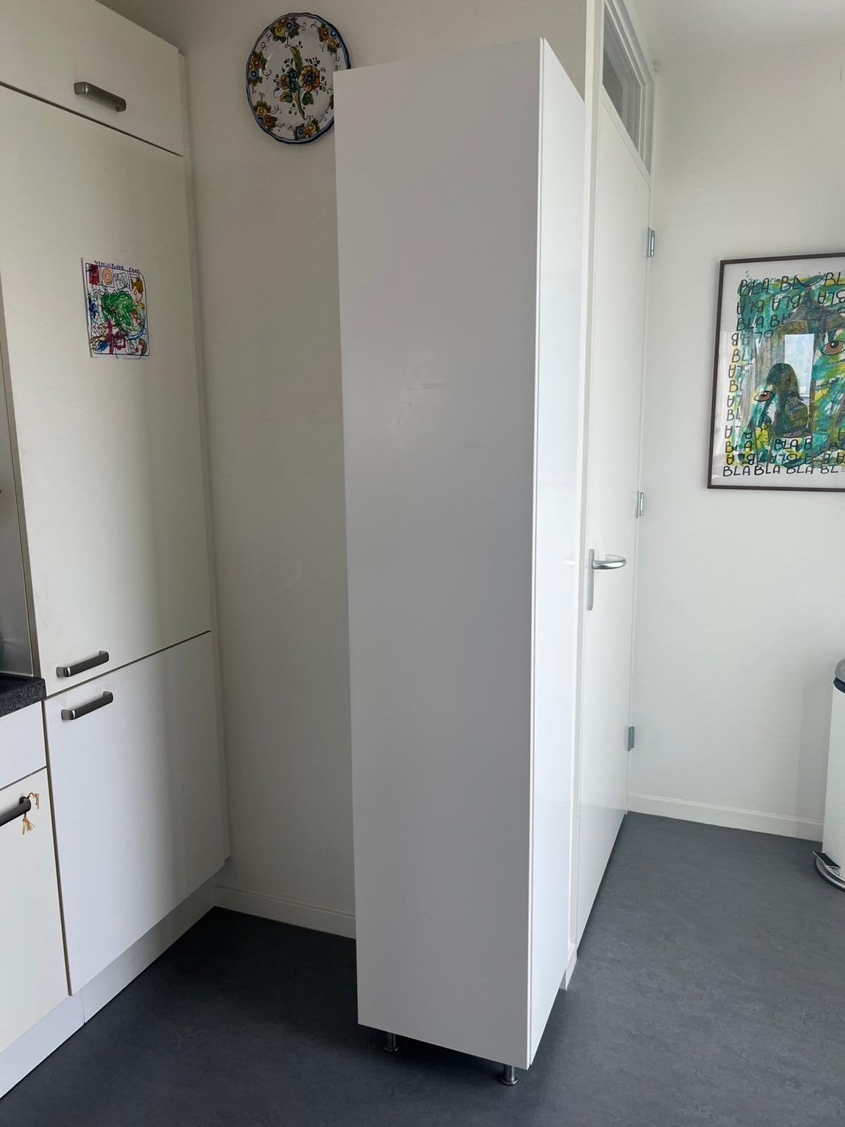 Witte hoge Ikea METOD kast in hele goede staat!, Huis en Inrichting, Ophalen, Gebruikt