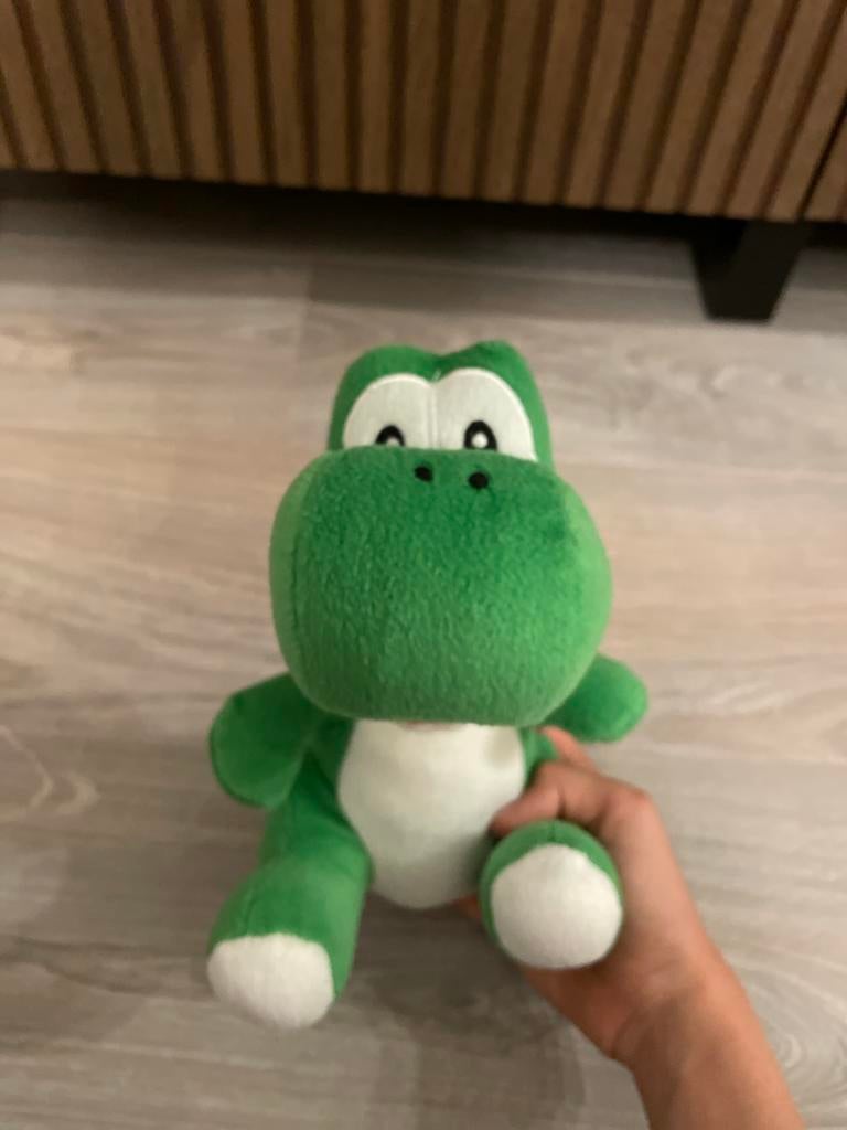 Yoshi knuffel - Super Mario - Groen - Zo goed als nieuw, Kinderen en Baby's, Speelgoed | Knuffels en Pluche, Ophalen, Groen, Dinosaurus