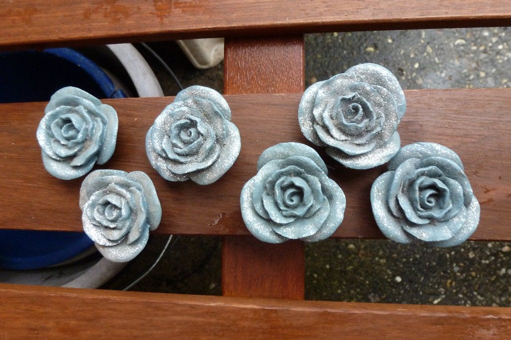 Stenen rozen roosjes, Steen/keramiek, 5 cm, Ophalen of Verzenden, Blauw