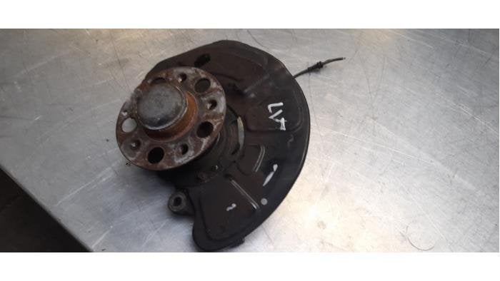 Fusee links-voor van een Mercedes E-Klasse, Gebruikt, -, Ophalen of Verzenden, -