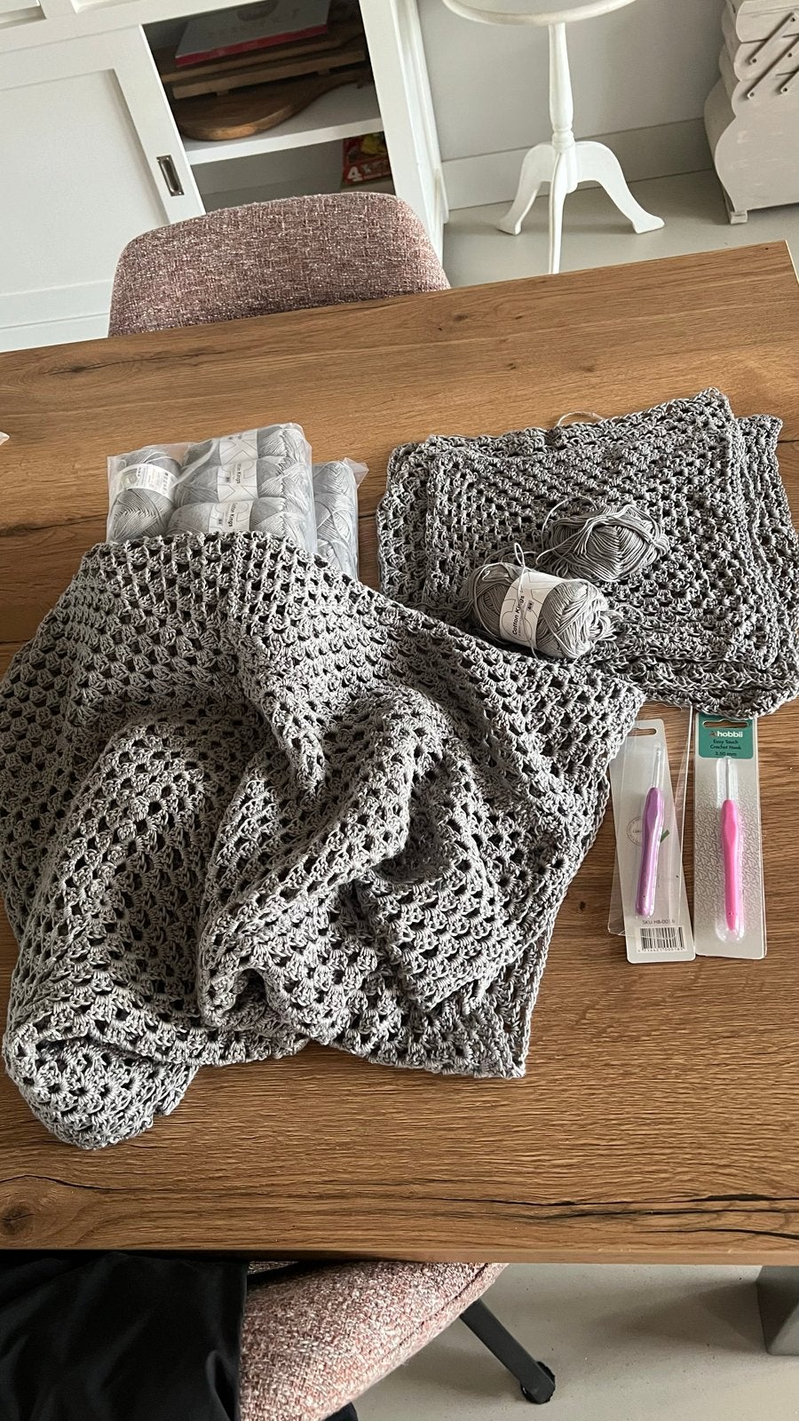 Haakpakket: Garen, haaknaalden en gehaakte items, Ophalen of Verzenden, Zo goed als nieuw, Haken, Wol of Garen