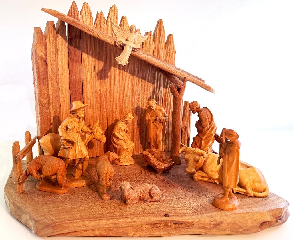 Kerststal met Kuolt-Krippen figuren, Ophalen of Verzenden, Gebruikt