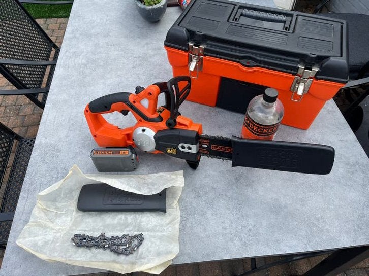 Black en Decker kettingzaag op accu, Ophalen of Verzenden, Zo goed als nieuw