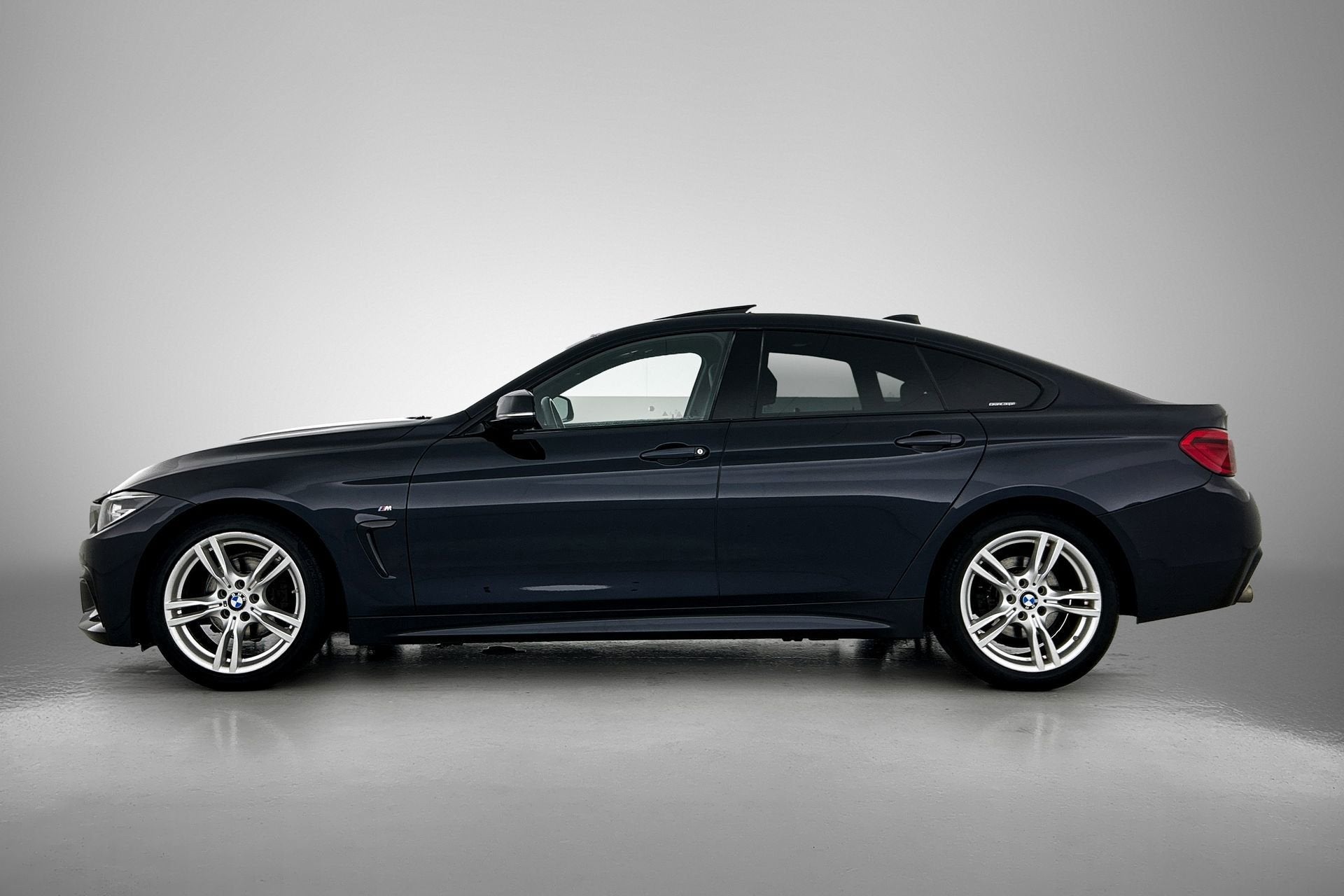 BMW 4-serie Gran Coupé 418i High Executive (PANORAMADAK, ST, Auto's, Automaat, Gebruikt, Alcantara, Zwart