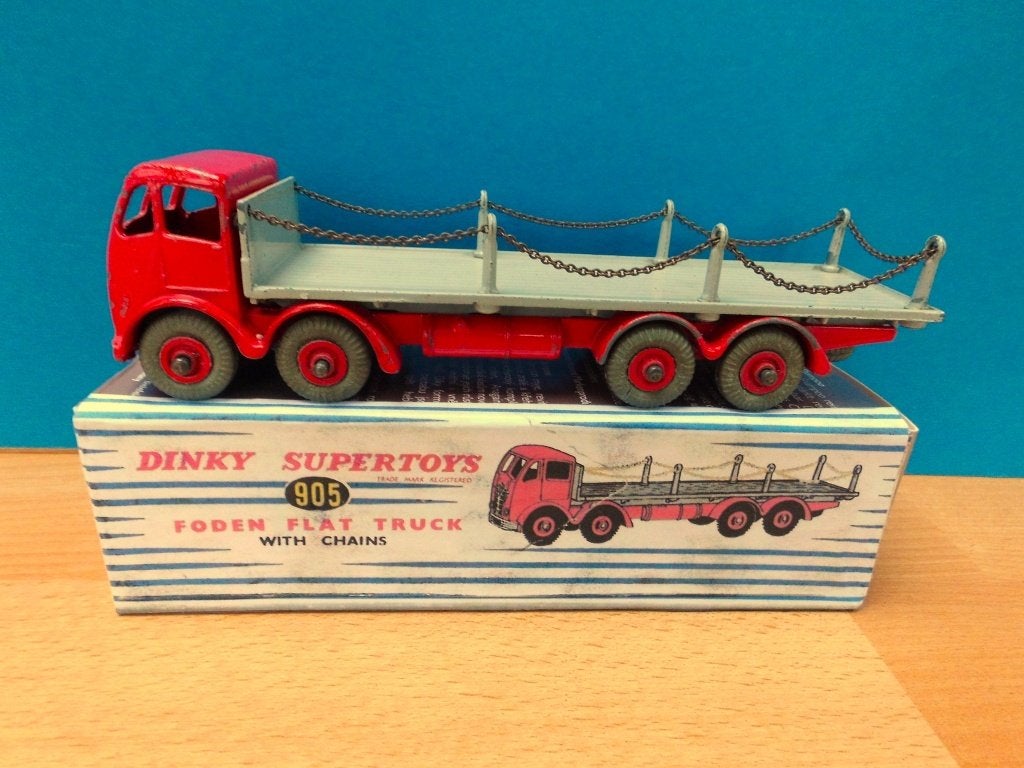 DINKY TOYS No. 905 FODEN KETTINGWAGEN MET REPRO DOOS (2), Ophalen of Verzenden, Gebruikt, Bus of Vrachtwagen, Dinky Toys