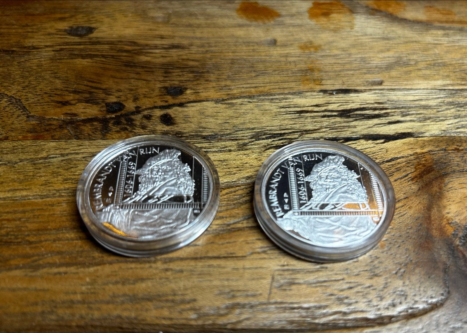 Twee zilveren munten 'Badende Vrouw' van Rembrandt van Rijn, Koningin Juliana, Setje, Zilver, Overige waardes
