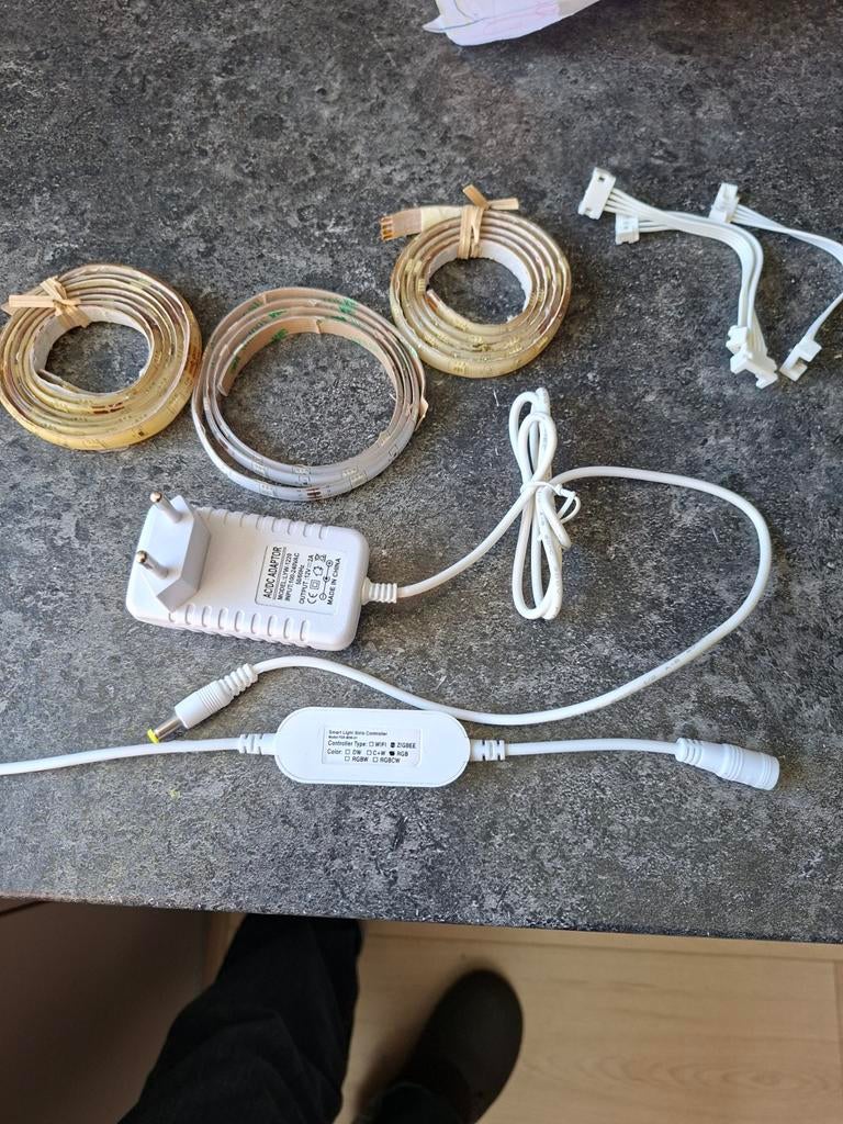 Zigbee 3.0 RGB ledstrip controller incl adapter, Tuya, Ophalen of Verzenden, Detector, Sensor of Melder