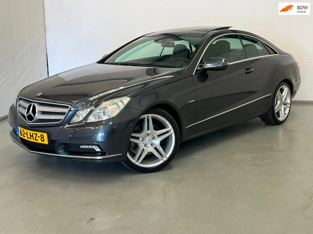 Mercedes-Benz E-klasse Coupé 350 CGI / Pano / Leder / Xenon, Auto's, Mercedes-Benz, Automaat, Euro 5, Achterwielaandrijving, Zwart