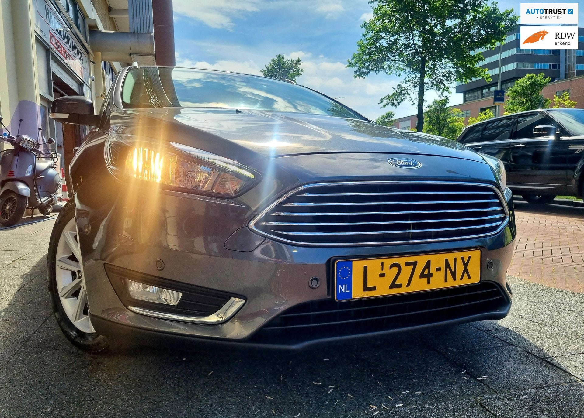 Ford Focus Wagon 1.0 Titanium Vol Optie's Nw model, Auto's, Dealer onderhouden, 125 pk, Gebruikt, Euro 6