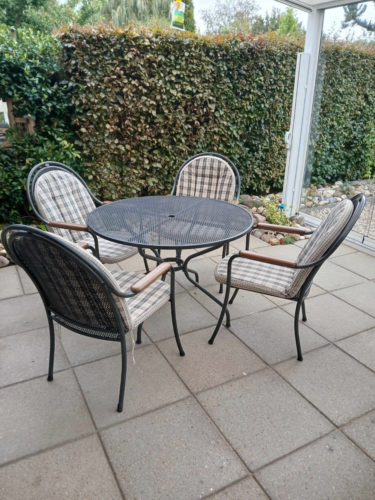 Royal Garden tuinset, Ophalen
