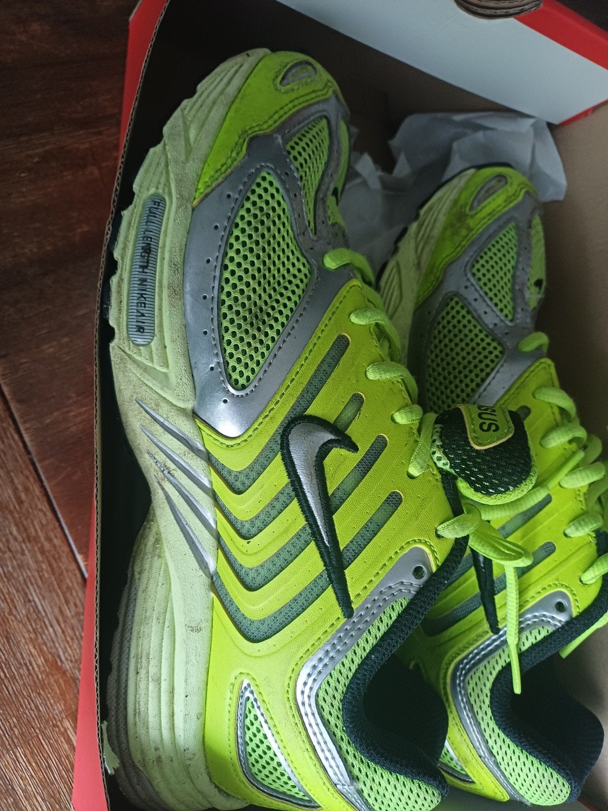 Nike Air Pegasus 2005 - Volt/Metallic Silver - Maat 42, Sportschoenen, Nike Air, Ophalen of Verzenden, Zo goed als nieuw