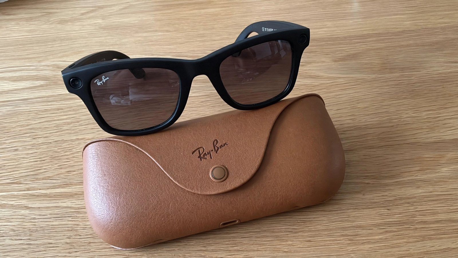 Ray-ban meta gen 2 wayfarer zonnebril met aankoop bewijs!, Ophalen of Verzenden, Zo goed als nieuw, Zwart, Ray-Ban