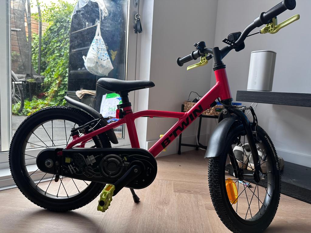 Decathlon B’TWIN Kinder mountainbike, Ophalen of Verzenden, Zo goed als nieuw, Velgrem, 16 tot 20 inch