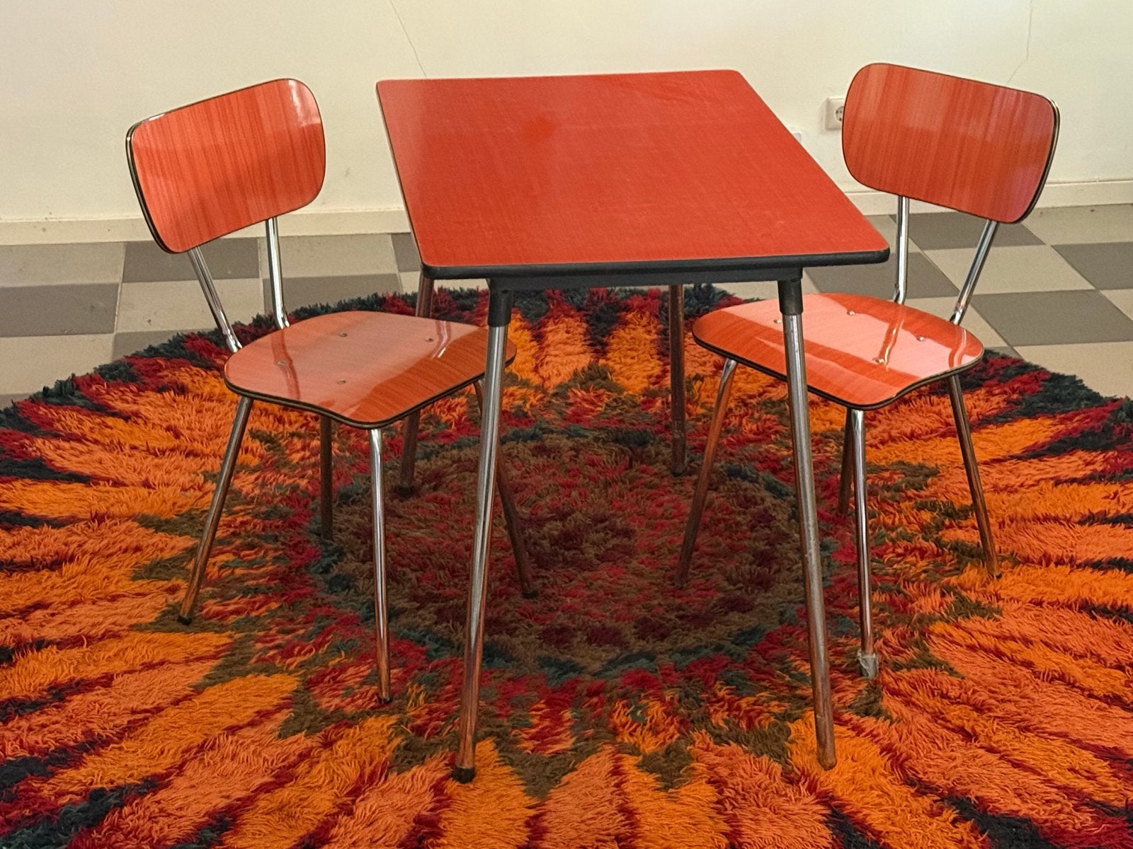 Boho Vintage Retro Formica eettafel met 2 stoelen - Oranje, Ophalen, Kunststof, Gebruikt, Twee