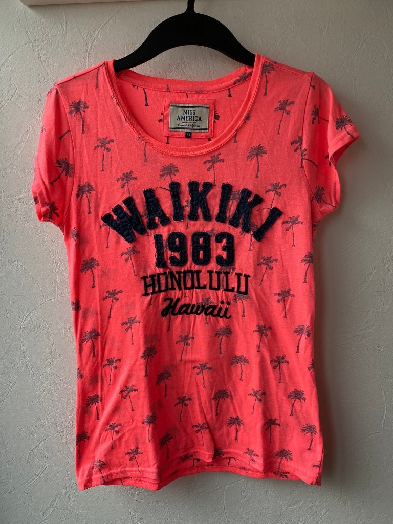 Roze hawaii palmbomen t-shirt Miss America maat XS, Kleding | Dames, The Sting, Ophalen of Verzenden, Zo goed als nieuw, Korte mouw