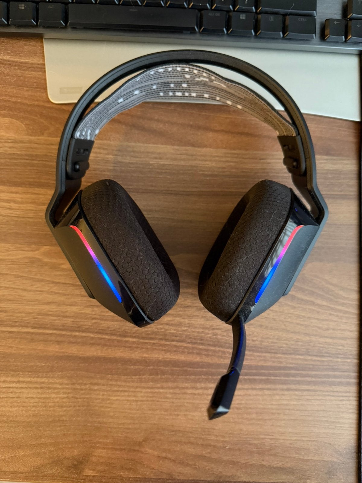 LOGITECH G G733 LIGHTSPEED Draadloze RGB Gaming Headset, Computers en Software, Headsets, Ophalen, Zo goed als nieuw, Draadloos