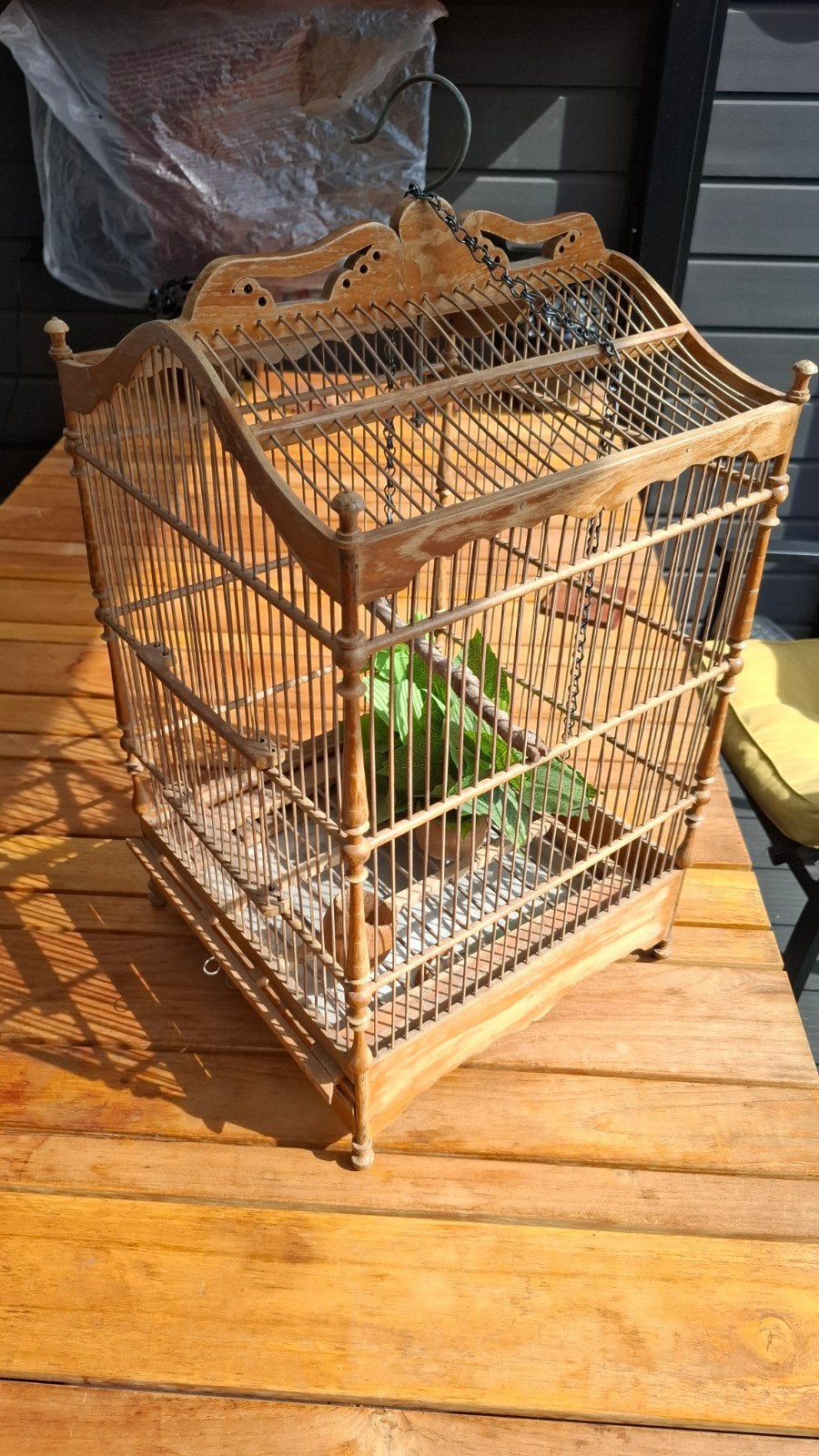 VERKOCHT. vogelkooi, Ophalen, Gebruikt, Hout, Vogelkooi