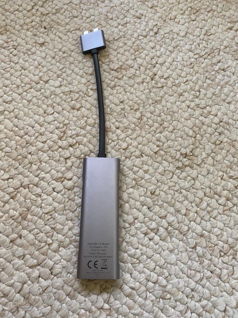 SITECOM USB-C Dual adapter Multiport Pro (CN-411), Ophalen of Verzenden, Zo goed als nieuw, USB-hub, Laptop
