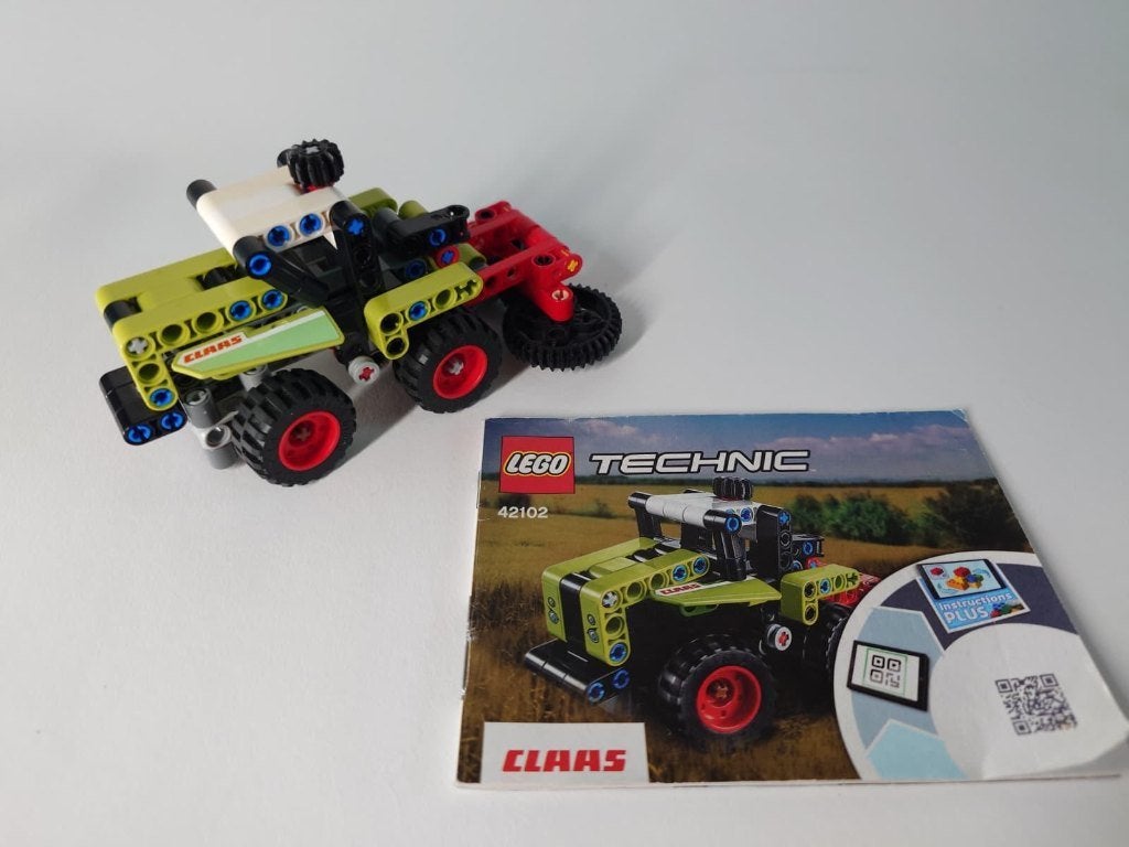 LEGO Technic  Mini Claas Xerion tractor 42102, Lego, Compleet, Ophalen of Verzenden, Zo goed als nieuw