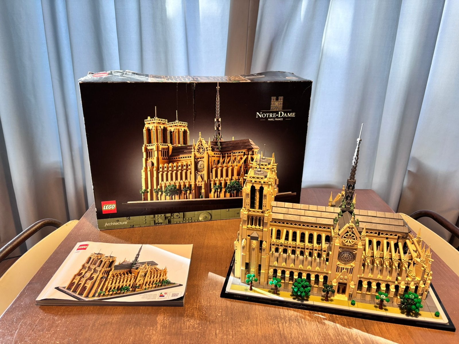 LEGO Architecture 21061 Notre Dame, met doos, Kinderen en Baby's, Speelgoed | Duplo en Lego, Zo goed als nieuw, Ophalen of Verzenden