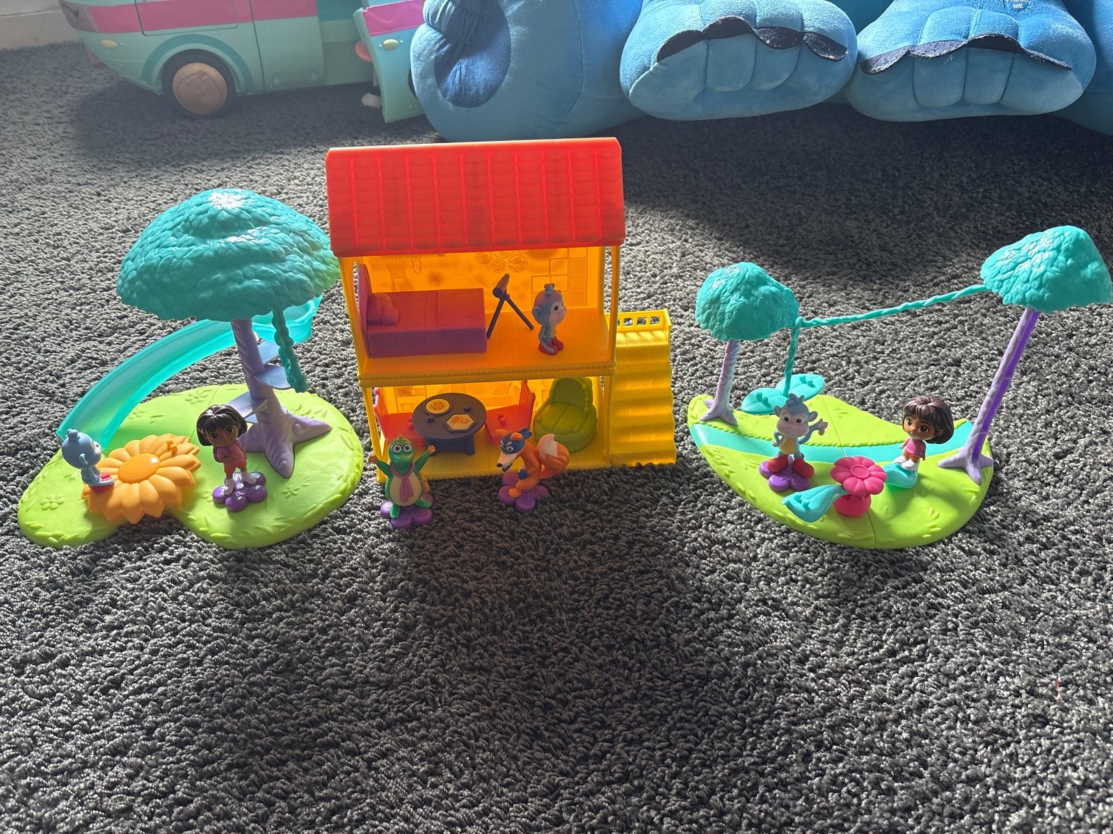 Dora the Explorer speelset met huis en figuren, Ophalen of Verzenden, Gebruikt, Meisje