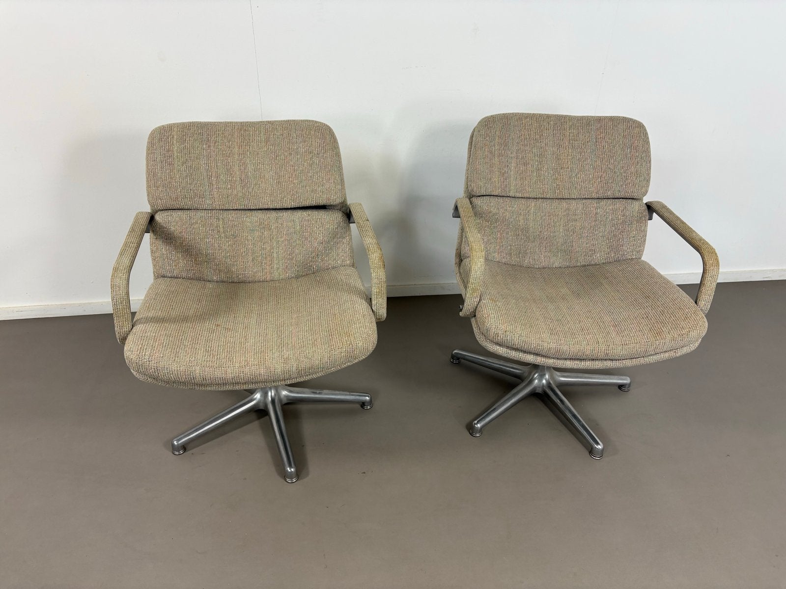 2 Vintage Artifort Fauteuils - Geoffrey Harcourt Design, Huis en Inrichting, Fauteuils, Gebruikt, 75 tot 100 cm, Stof, D