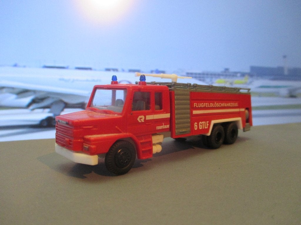 Scania 142N V8 Rosenbauer - Praliné luchthavenbrandweer, Ophalen of Verzenden, Gebruikt, Bus of Vrachtwagen, Overige merken