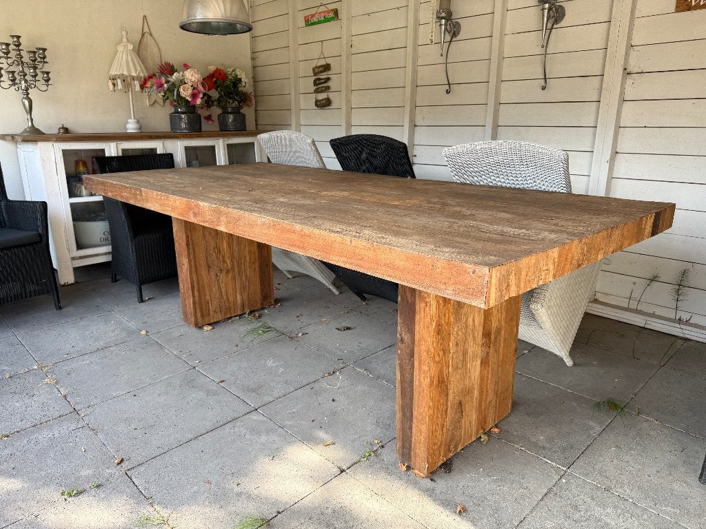 Teakhouten eettafel, robuust en rustiek, Huis en Inrichting, Ophalen, Gebruikt, 100 tot 150 cm, Teakhout