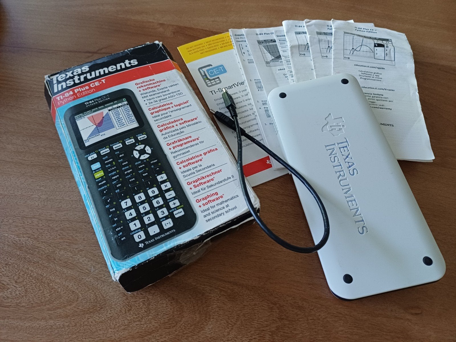 Texas instruments ti-84 plus ce-t Python editie, Diversen, Rekenmachines, Grafische rekenmachine, Ophalen