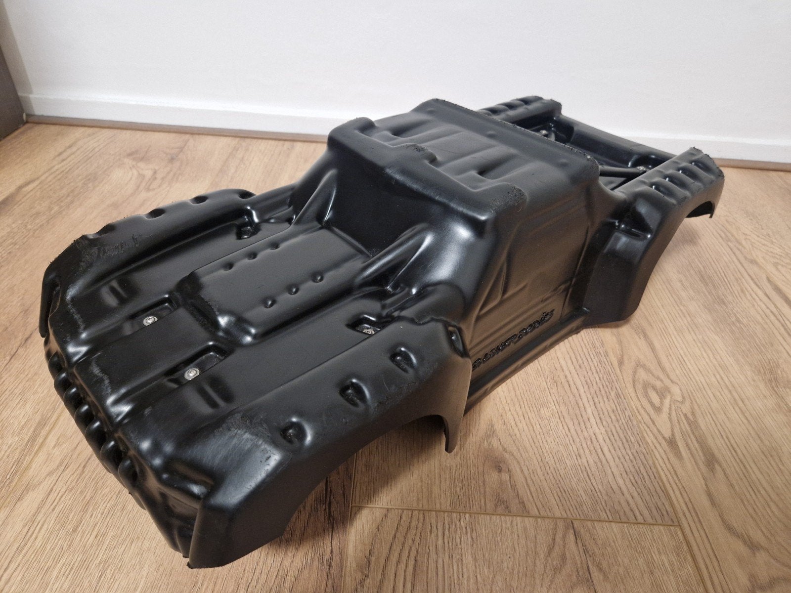 traxxxas xmaxx onbreekbare body van basherbodies, Ophalen of Verzenden, Gebruikt
