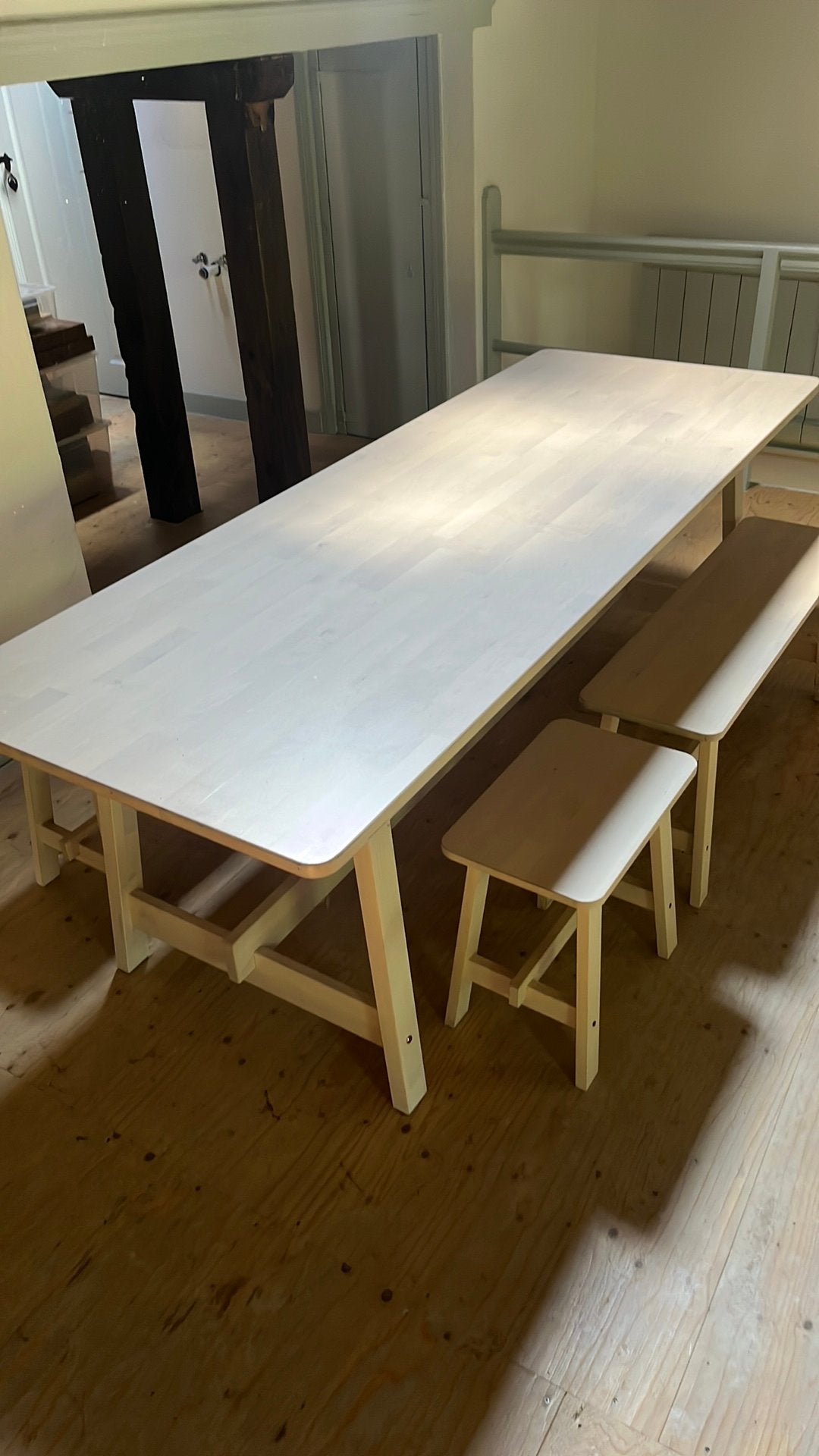 Houten tafel witgebeitst 80x220 incl 4 bankjes, Tuin en Terras, Tuintafels, Ophalen, Gebruikt, Rechthoekig, Hout