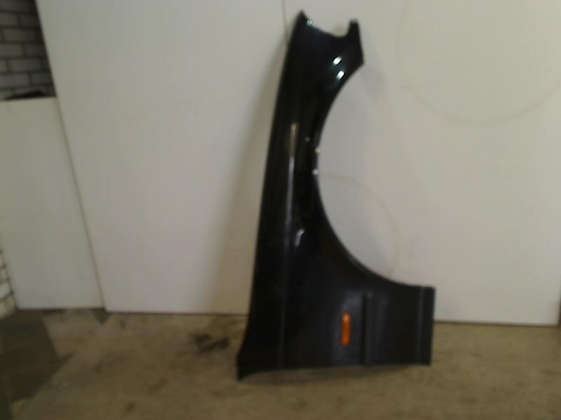 Spatbord Rechts Voor BMW 3 serie (E46/4) (1998-12/2002-02), Gebruikt, Petuelring 130, München 80809, , Duitsland, BMW, Bayerische Motoren Werke AG