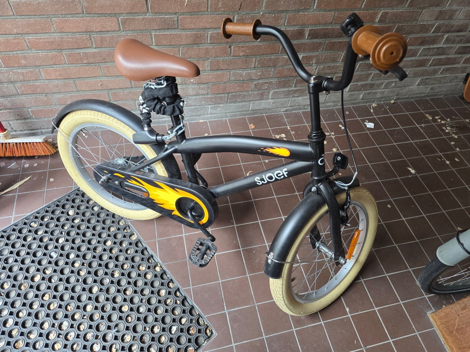 Sjoef kinderfiets met handrem en terugtraprem, Fietsen en Brommers, Fietsen | Kinderfietsjes, Terugtraprem, Ophalen of Verzenden