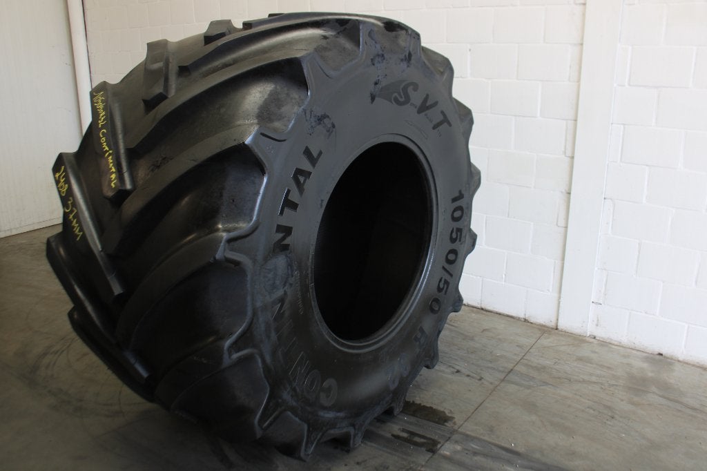 1050/50R32 Continental SVT 37mm 1 stuk, Ophalen