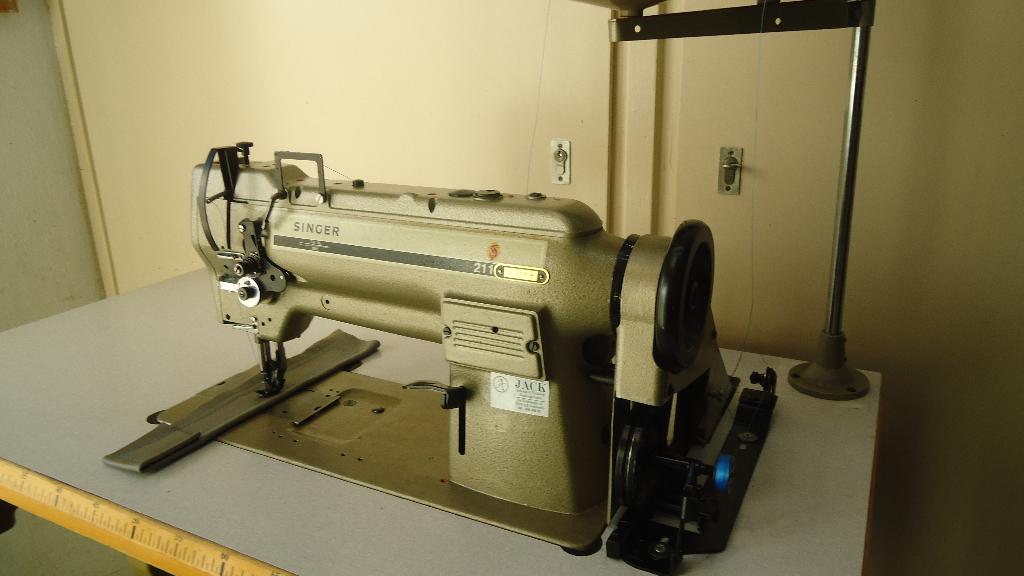 Industrie Naaimachine Singer Zig -zag Rechtstikker 457 U135, Overige merken, Gebruikt, Ophalen of Verzenden, Naaimachine
