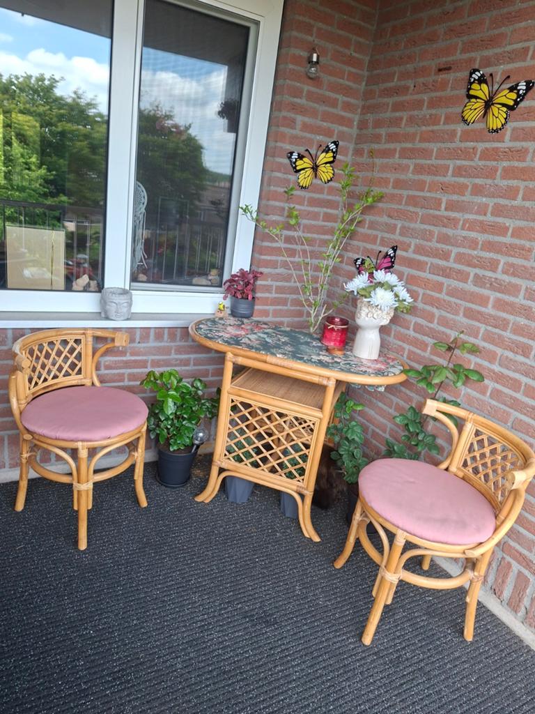 Rotan bistro set met 2 stoelen en tafel, Ophalen, Gebruikt, Overige materialen, 2 zitplaatsen