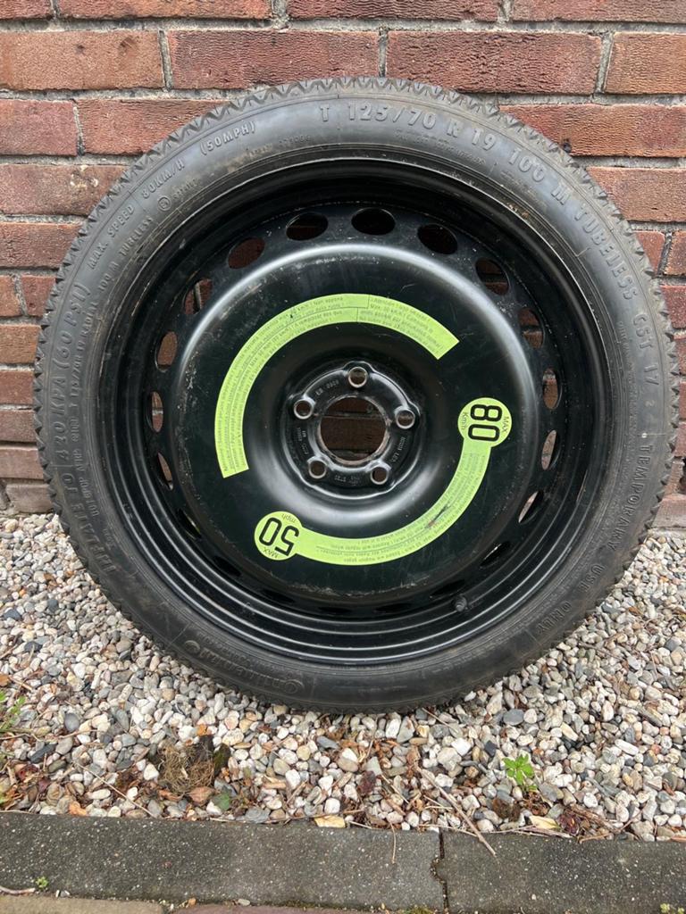 Thuiskomer vw tiguan audi 19 inch wiel band reserve, Ophalen of Verzenden