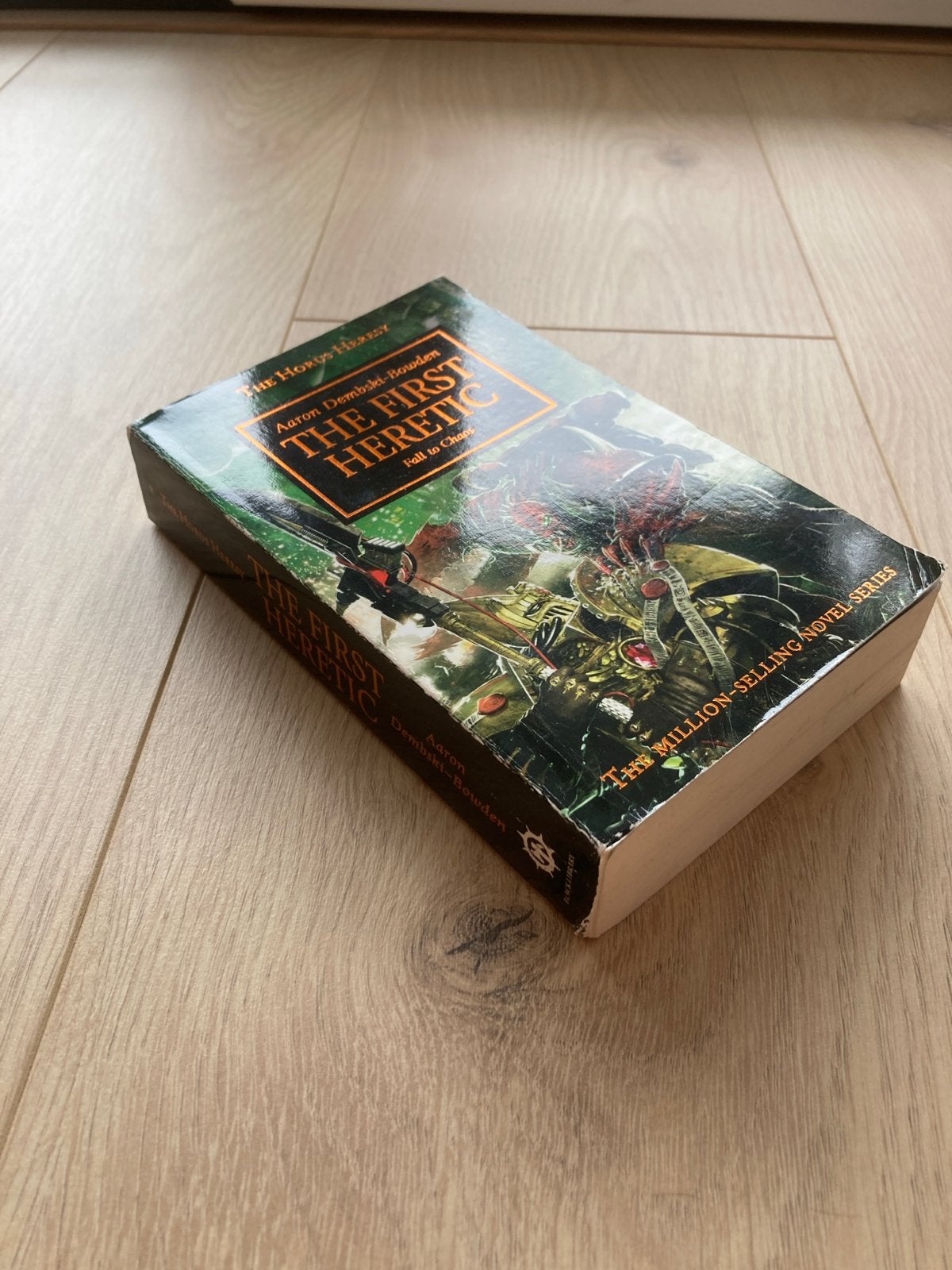 The First Heretic - Horus Heresy - Warhammer 40K, Ophalen of Verzenden, Gebruikt, Warhammer 40000, Boek of Catalogus