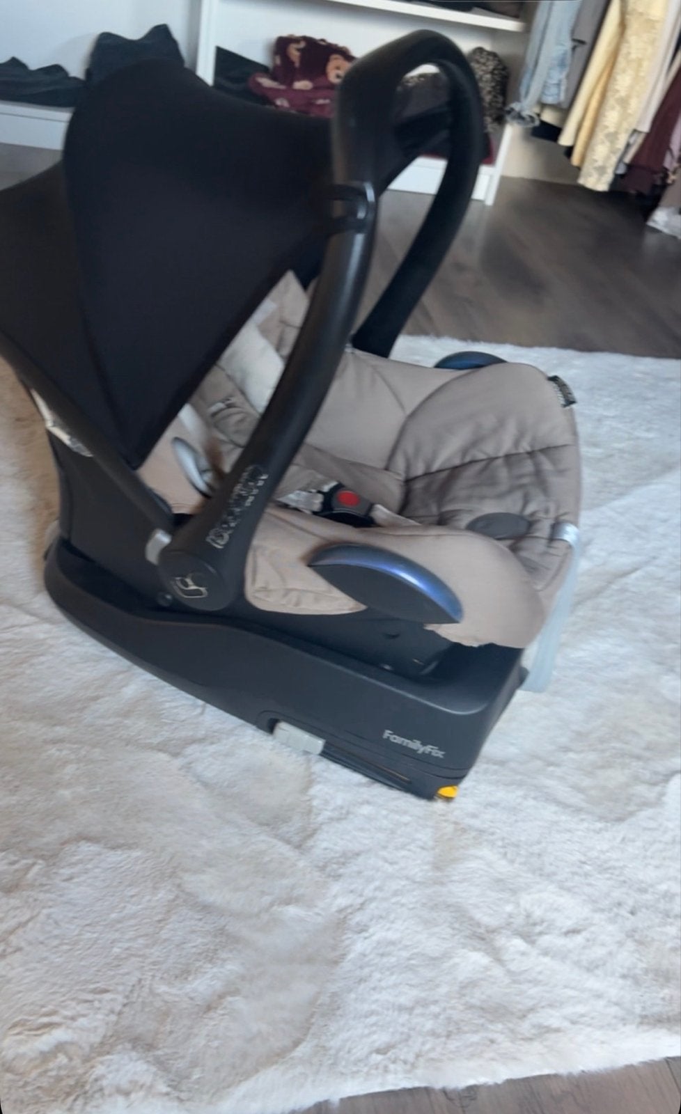 Beige Maxi-Cosi autostoel - kan nog een ronde mee!, Ophalen of Verzenden, 0 t/m 13 kg, Maxi-Cosi, Gebruikt