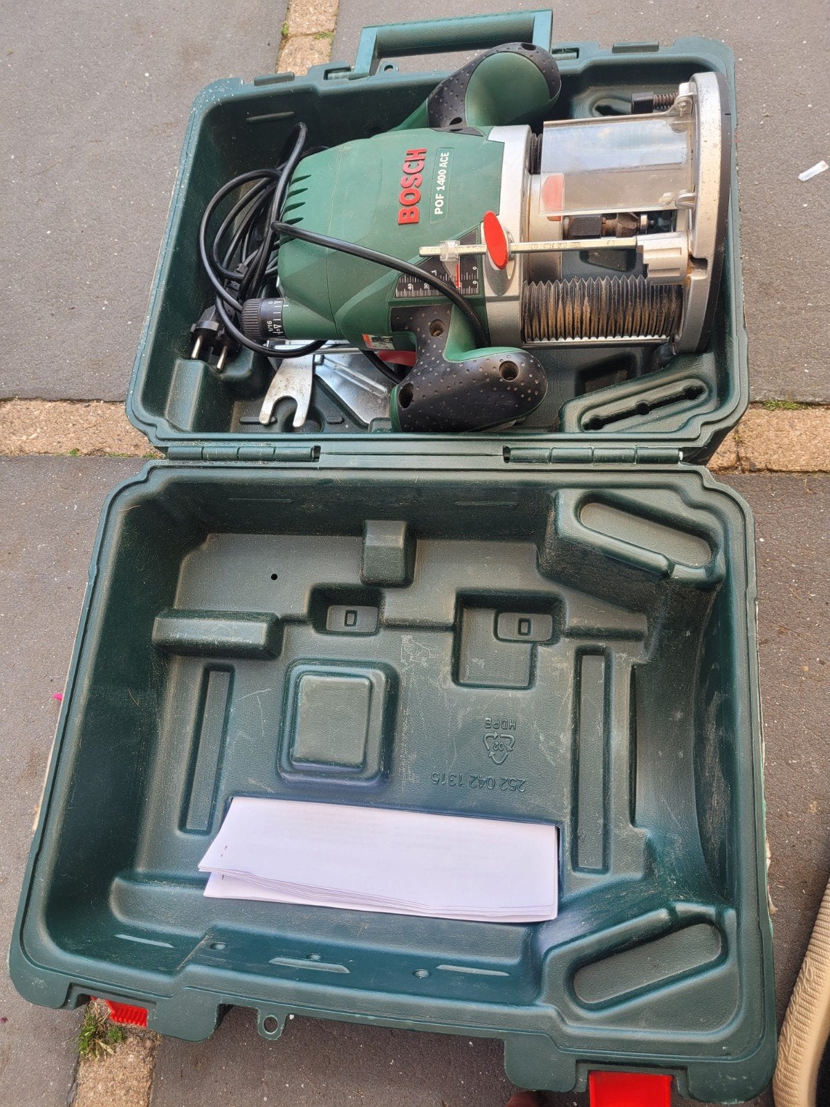 Bosch POF 1400 ACE Bovenfrees met koffer, Doe-het-zelf en Verbouw, Gereedschap | Freesmachines, Gebruikt, Ophalen of Verzenden