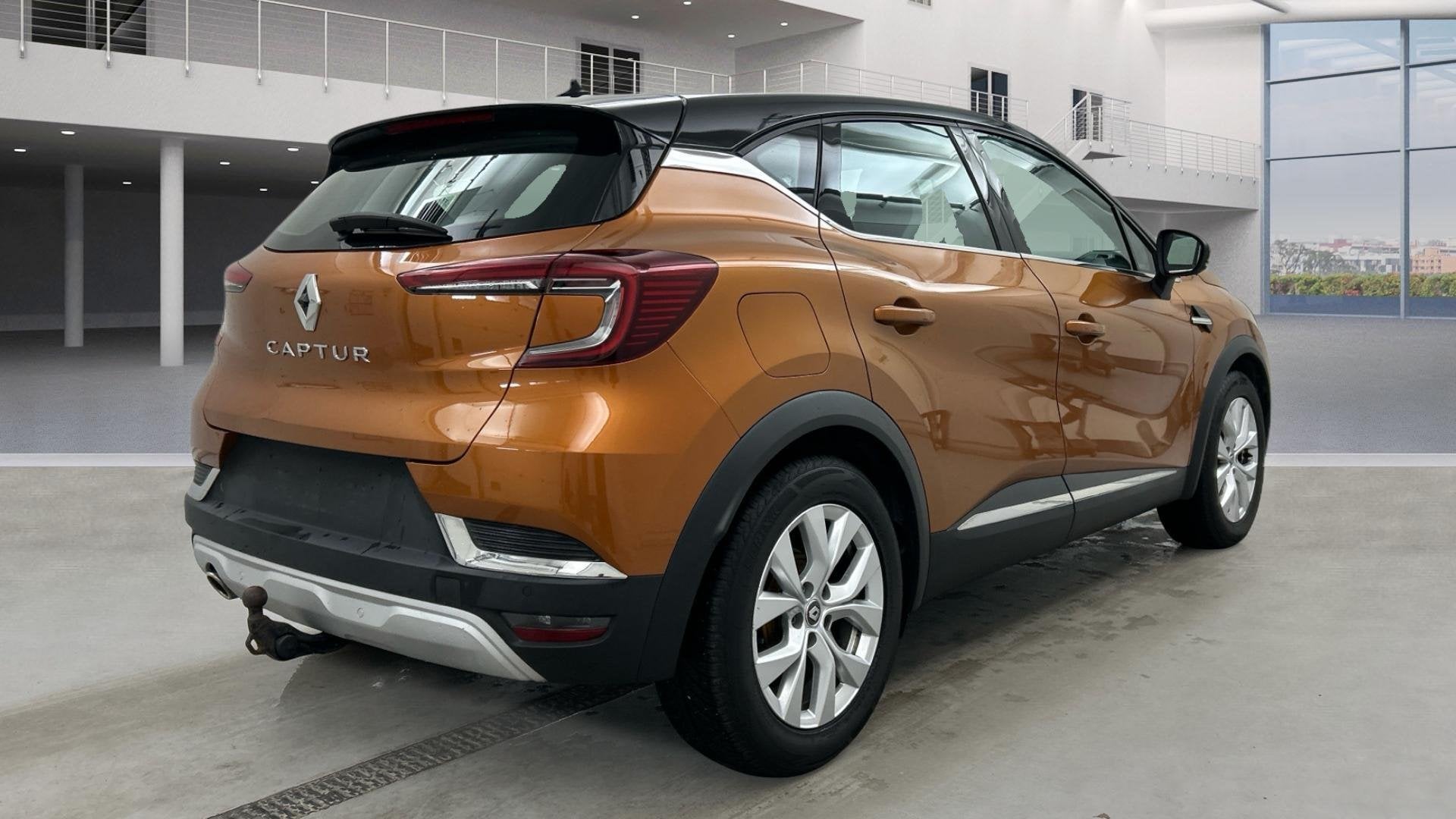 Foto 4 van Renault Captur 1.3 TCe 130 Intens Camera