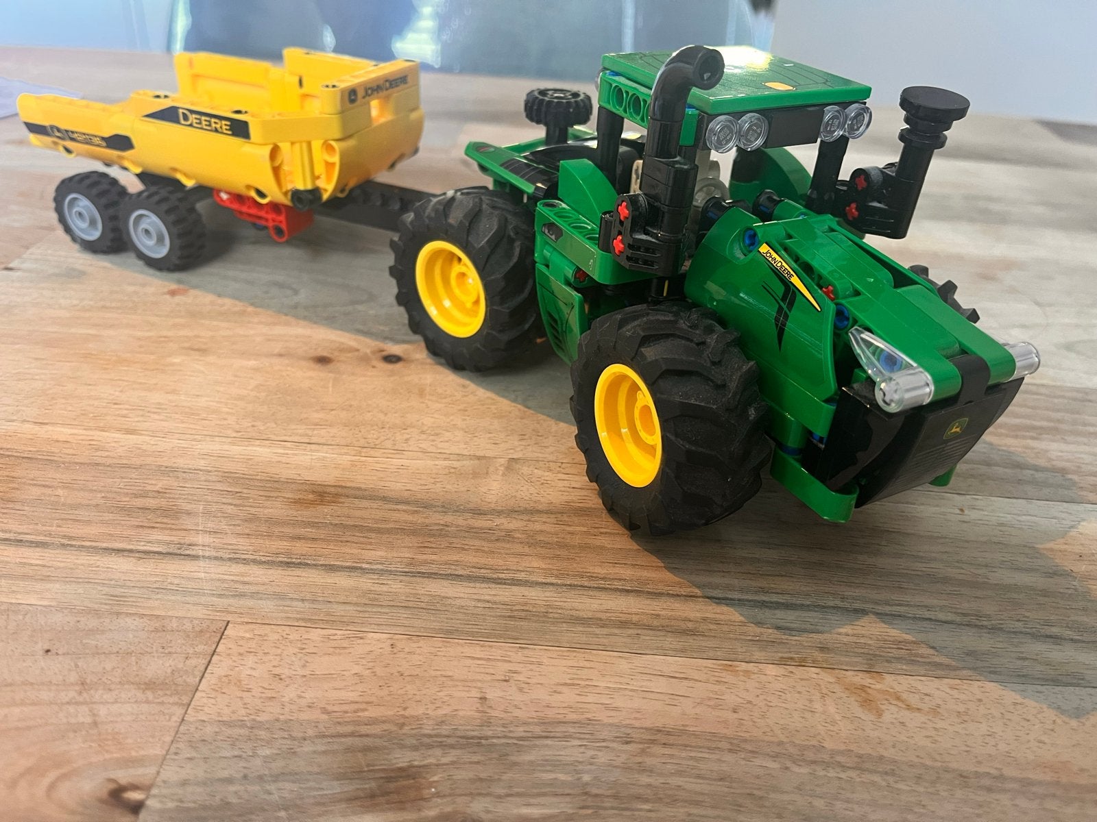 Lego Technic John Deere 9620R 4WD Tractor met aanhanger, Ophalen of Verzenden, Zo goed als nieuw, Overige merken
