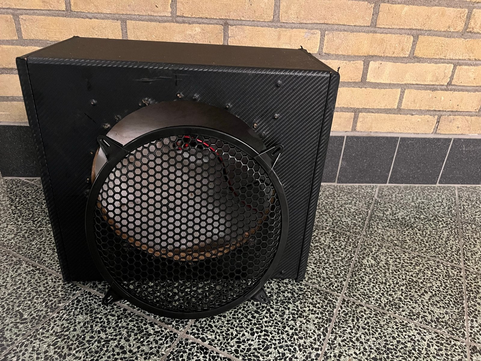 Compacte 12 inch subwoofer kist, Auto-onderdelen, Overige Auto-onderdelen, Universele onderdelen, Gebruikt, Ophalen of Verzenden