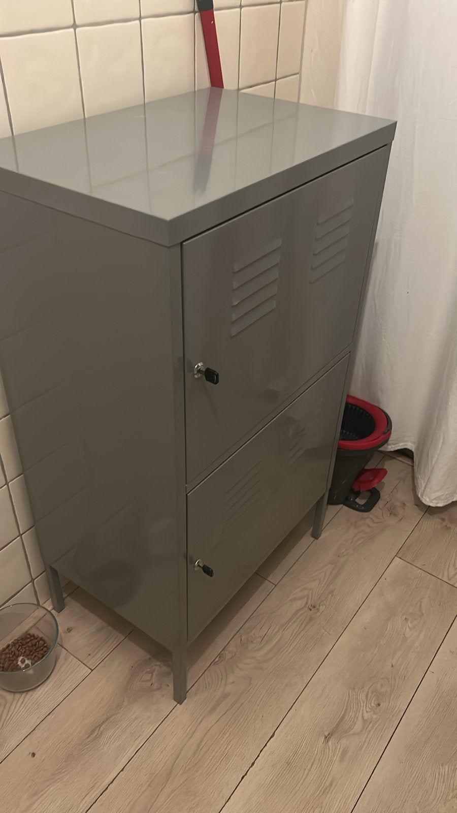 IKEA Locker Kastje Grijs - Ideaal voor Opbergen, Huis en Inrichting, Ophalen, Gebruikt