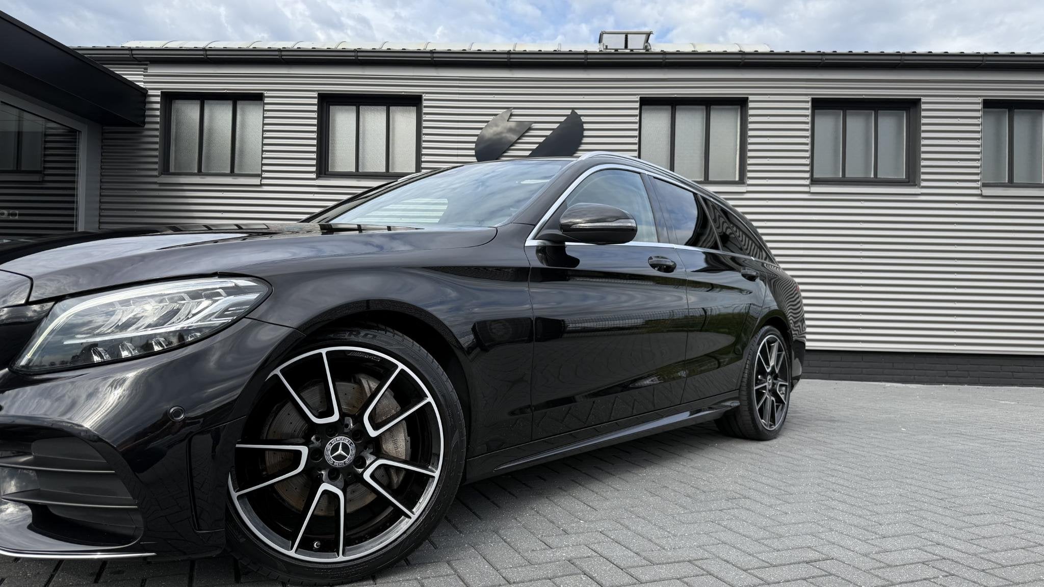 Mercedes-Benz C-klasse Estate 300 d AMG, Automaat, 4 cilinders, Zwart, 245 pk