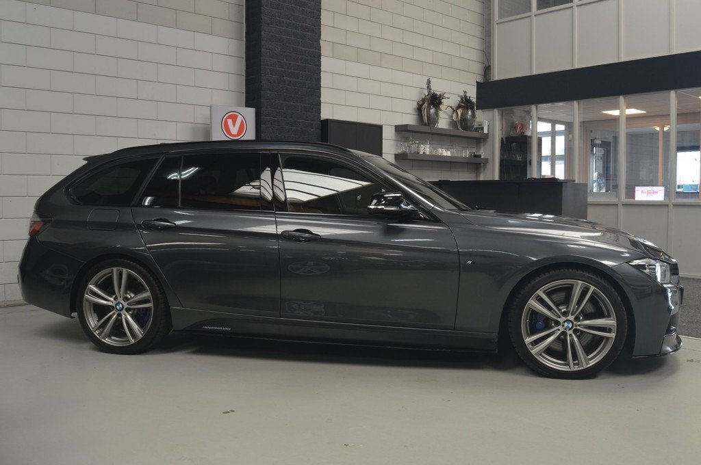 BMW 3-serie Touring 325d High Executive // M-PERFORMANCE //, Auto's, BMW, Euro 5, Achterwielaandrijving, Beige, 4 cilinders