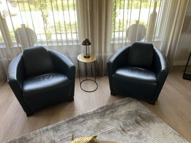 2 stuks Lederen Fauteuils, Ophalen, Gebruikt, 75 tot 100 cm, Italiaans Design