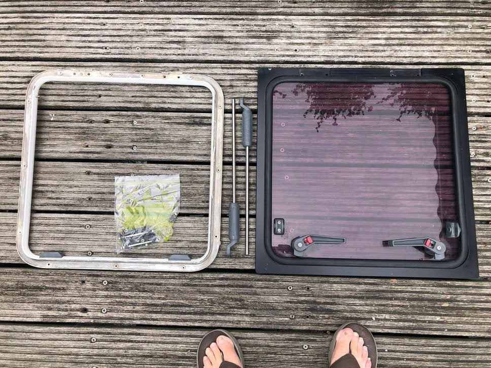 Lewmar 2G60 Flush Luik met Aluminium Frame, Watersport en Boten, Ophalen of Verzenden, Gebruikt, Overige typen