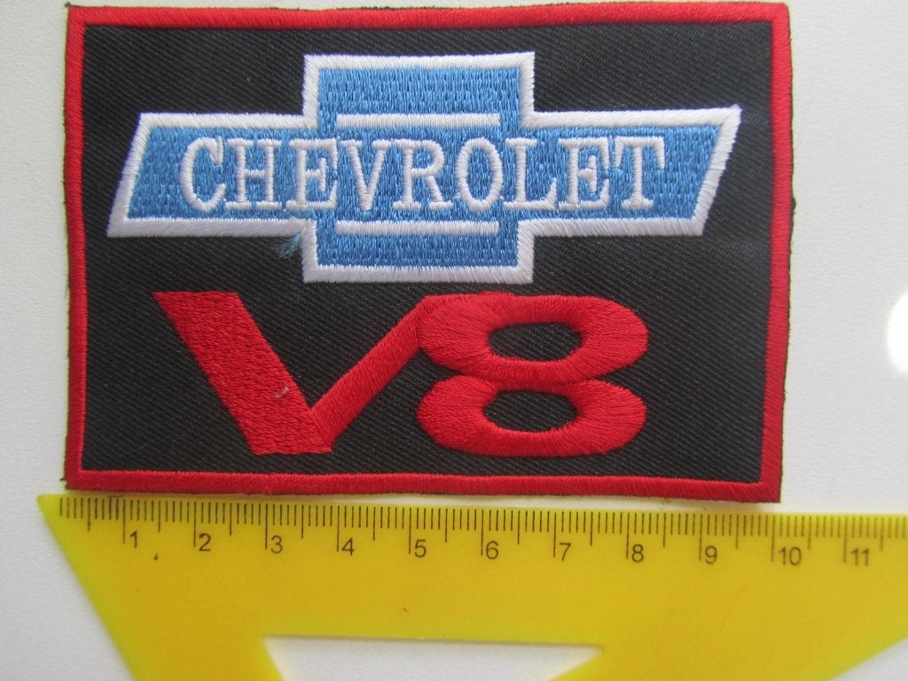 CHEVROLET V8     vintage patch / badge, Ophalen of Verzenden, Zo goed als nieuw, Auto's