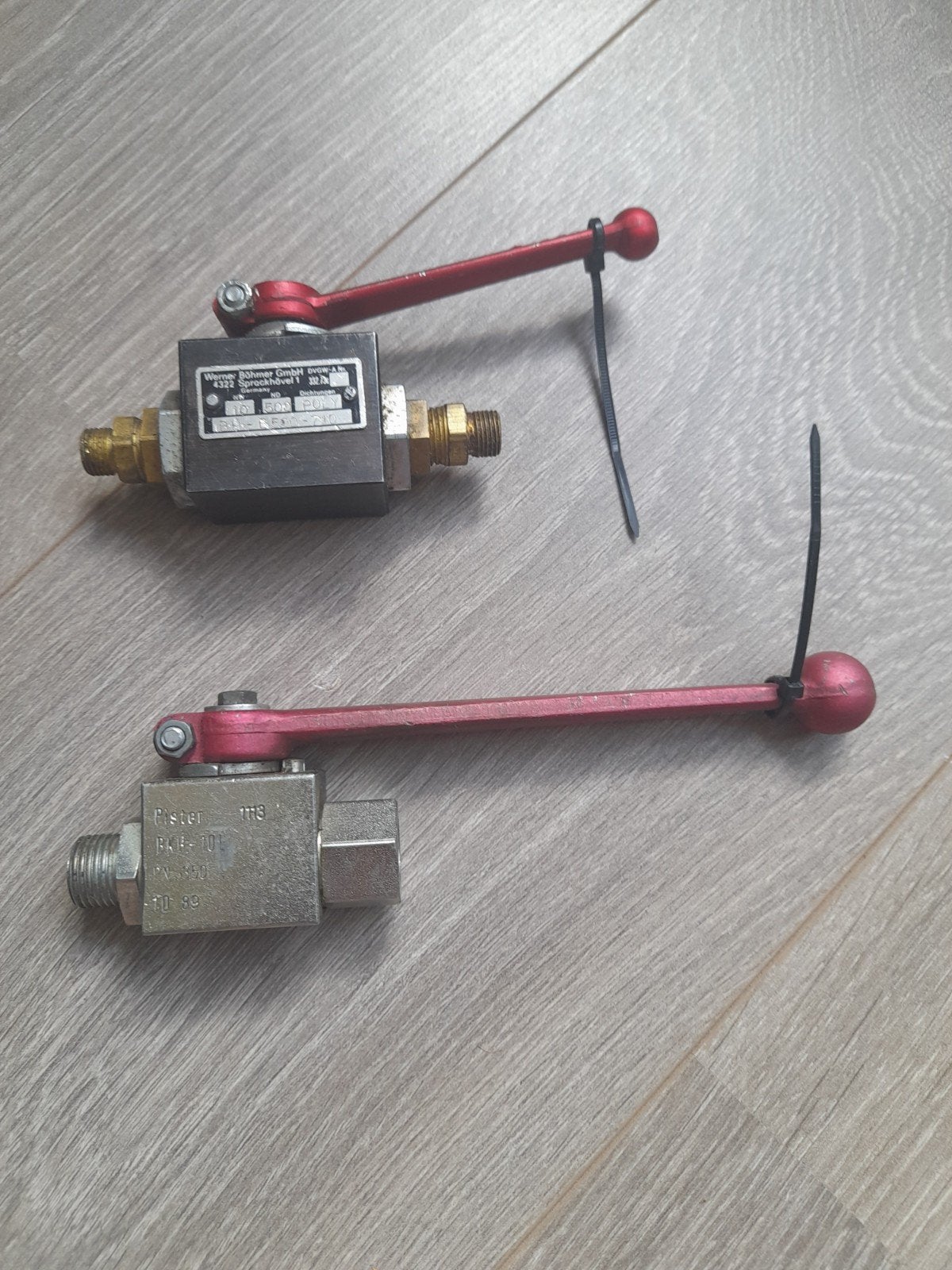 2 X kogelkraan 20 euro voor beide ze zijn ook lost te koop, Ophalen of Verzenden